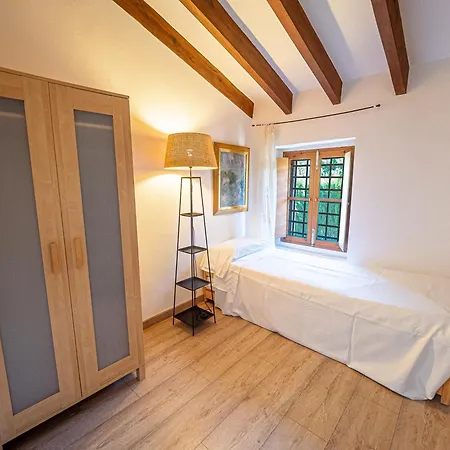 Guest house Es Cabas 3*
