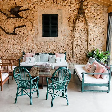 Casa de hóspedes Es Cabas 3*